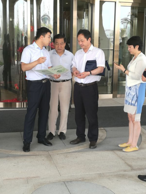 仟億達層與鋼鐵企業(yè)領(lǐng)導(dǎo)進行節(jié)能環(huán)保交流 仟億達層與鋼鐵企業(yè)領(lǐng)導(dǎo)進行節(jié)能環(huán)保交流